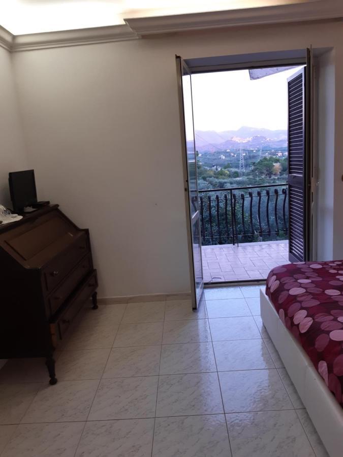 Villa La Casa Tra Gli Ulivi Di Fonte Nuova 2 Mentana Exterior foto